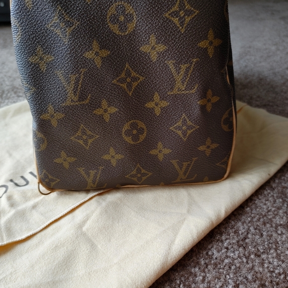 Authentic Louis Vuitton speedy 30 - Picture 4 of 9